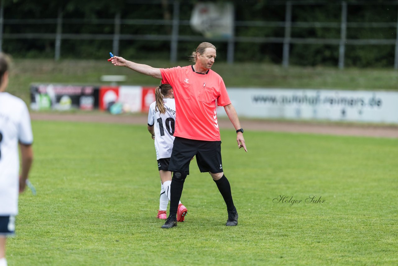 Bild 59 - Loewinnen Cup